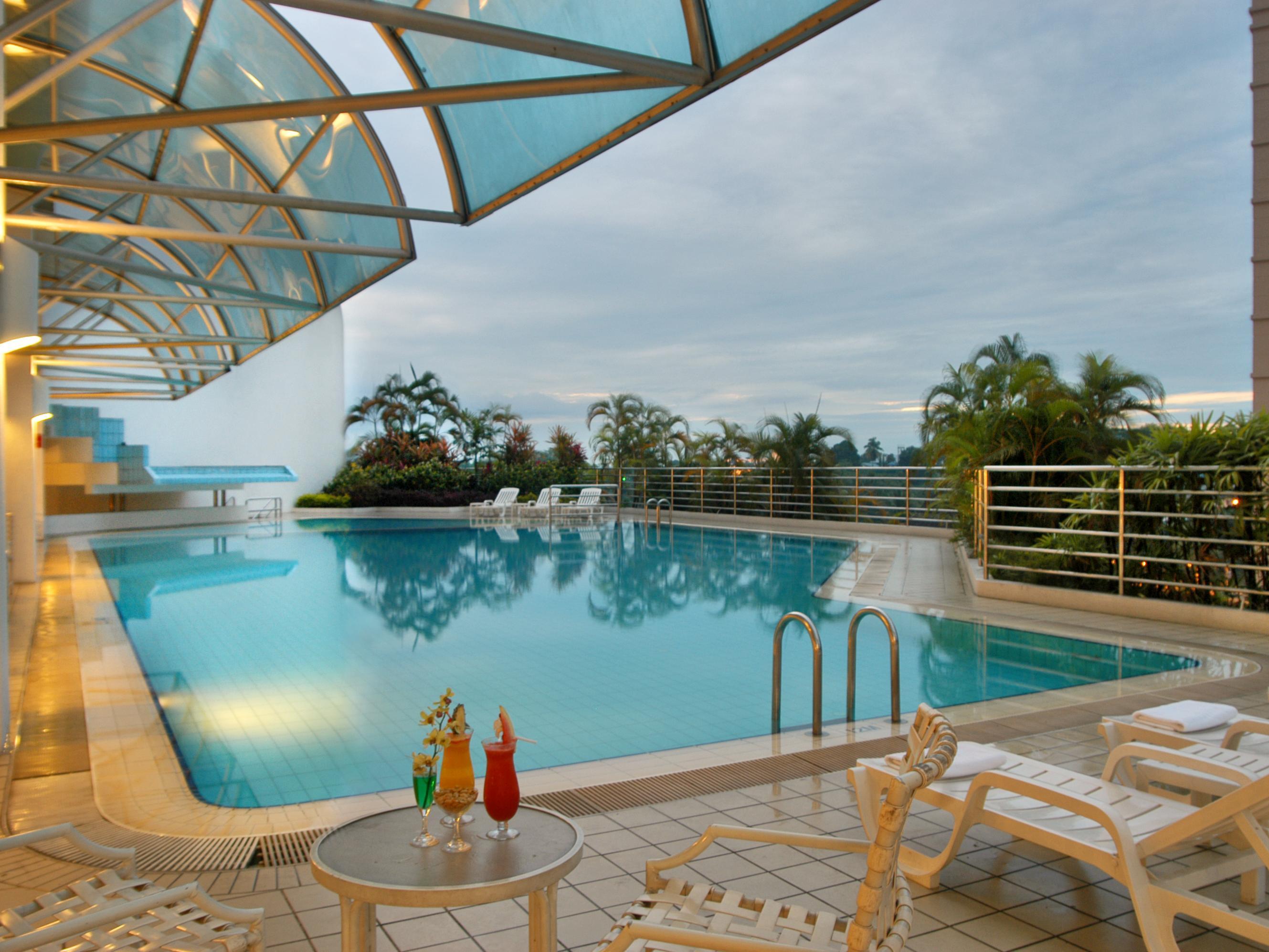 Puteri Wing - Riverside Majestic Hotel Kuching Kültér fotó